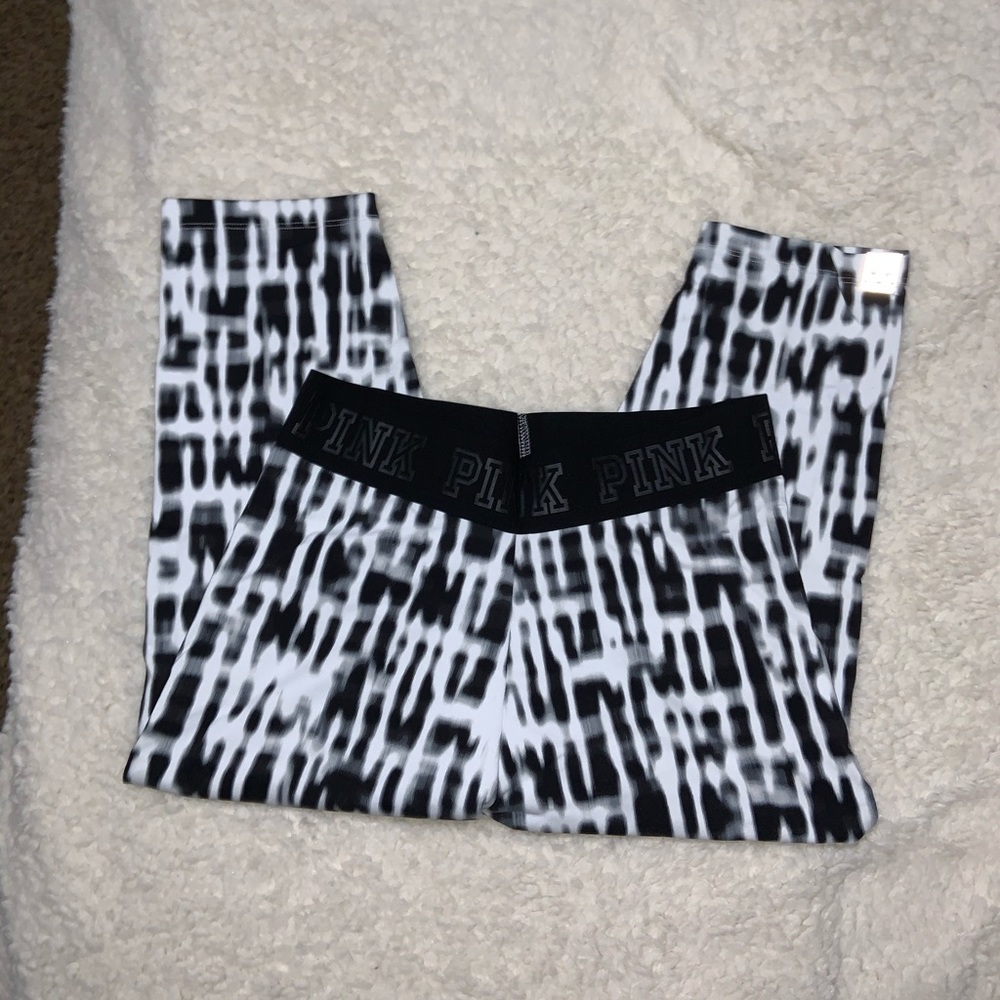 PINK ultimate cropped leggings